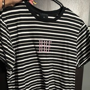 HUF T SHIRT